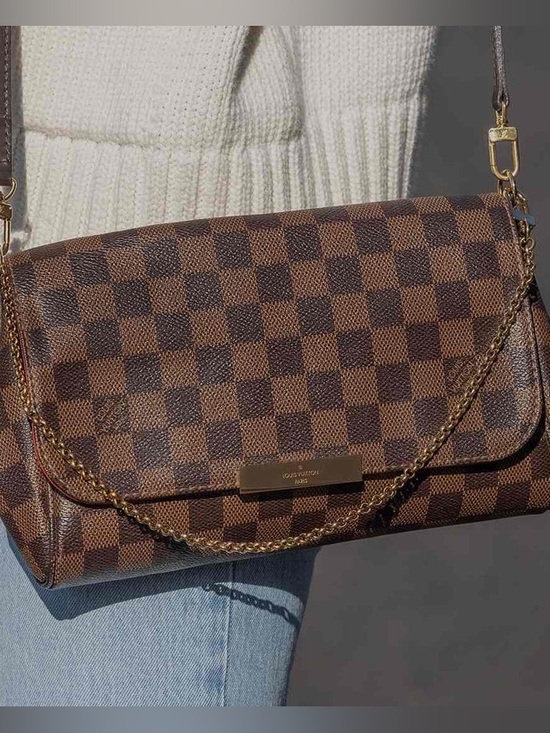 Louis Vuitton Handbags - Louis Vuitton Favorite PM Bag